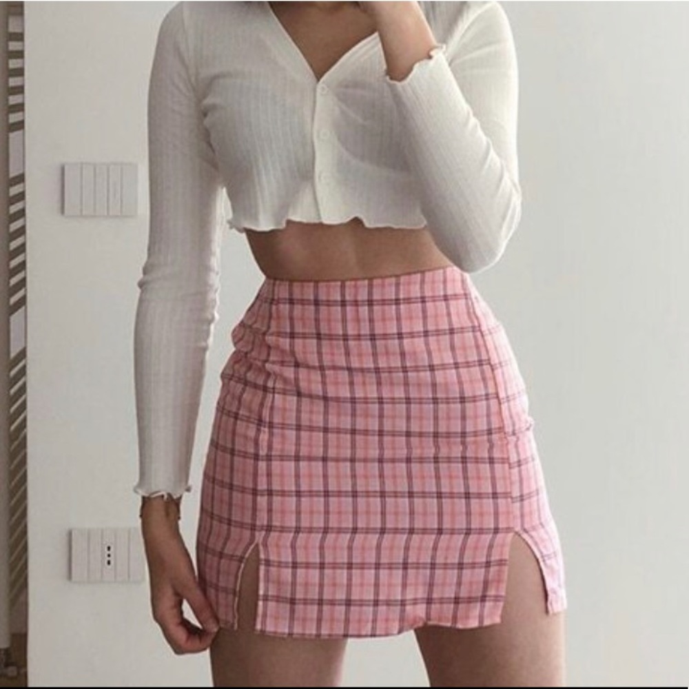 NEVER WORN Pink plaid skirt (accepting offers)